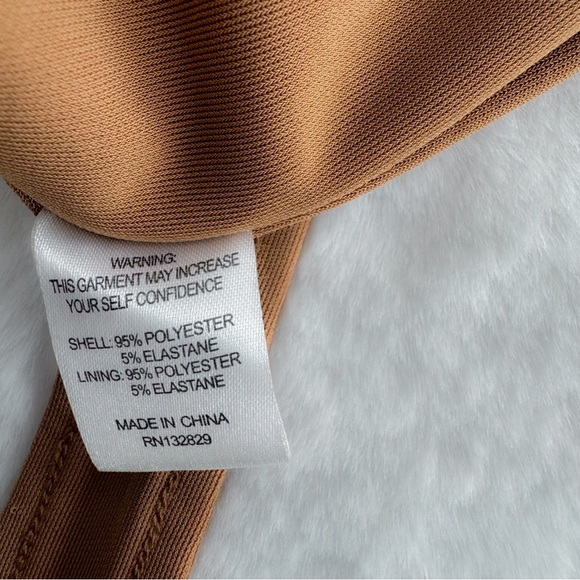 NWOT Song Of Style Via Bodysuit Off The Shoulder Brown Camel Long Sleeve - Picture 10 of 11